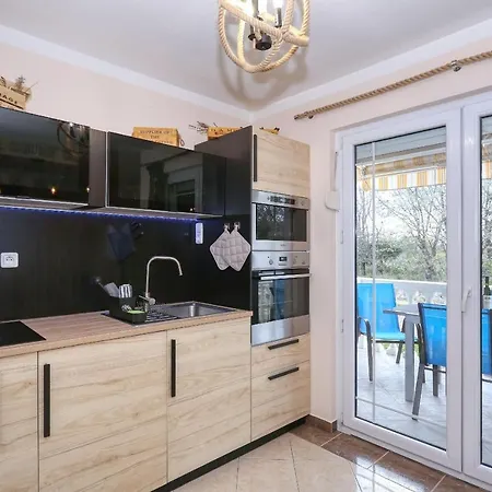2 Mit Balkon Hochmodern Und In Strandnähe Apartment Zaton (Zadar)