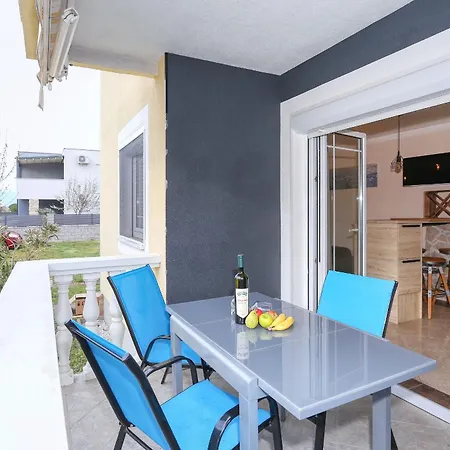 2 Mit Balkon Hochmodern Und In Strandnähe Apartment Zaton (Zadar)