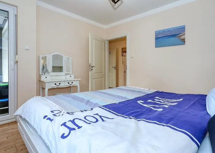 2 Mit Balkon Hochmodern Und In Strandnaehe Appartement