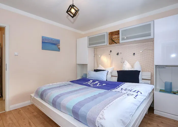2 Mit Balkon Hochmodern Und In Strandnaehe Appartement