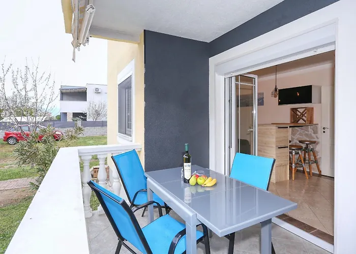 2 Mit Balkon Hochmodern Und In Strandnaehe Appartement Zaton (Zadar)