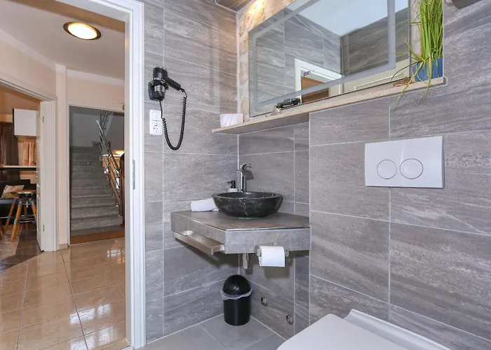 2 Mit Balkon Hochmodern Und In Strandnaehe Appartement *