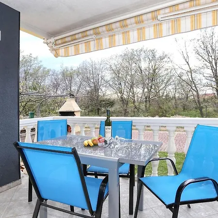 2 Mit Balkon Hochmodern Und In Strandnaehe