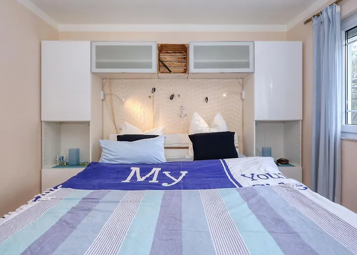 Apartman 2 Mit Balkon Hochmodern Und In Strandnaehe