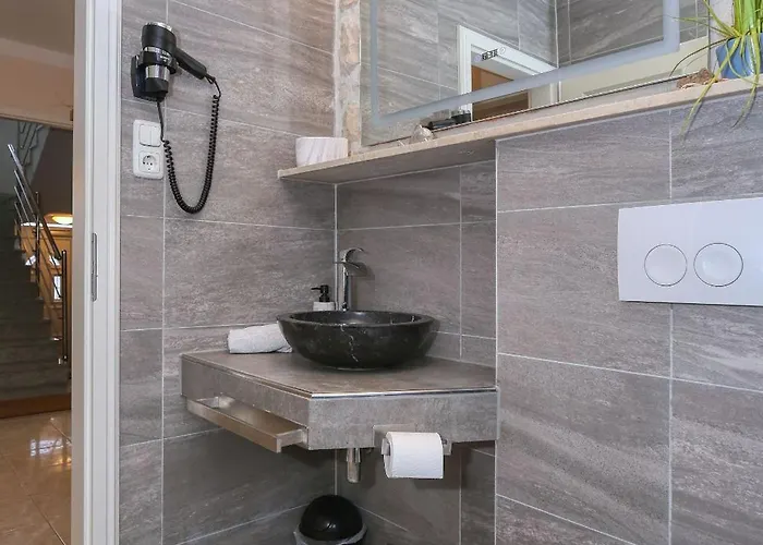 Apartman 2 Mit Balkon Hochmodern Und In Strandnaehe